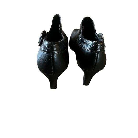 New York Transit Black Heel Boot - Picture 3 of 6